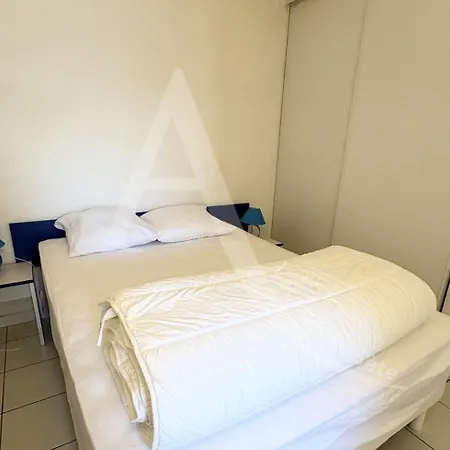1 Chambre, Dernier Etage Avec Asc, Clim, Res Avec Piscine * Sete